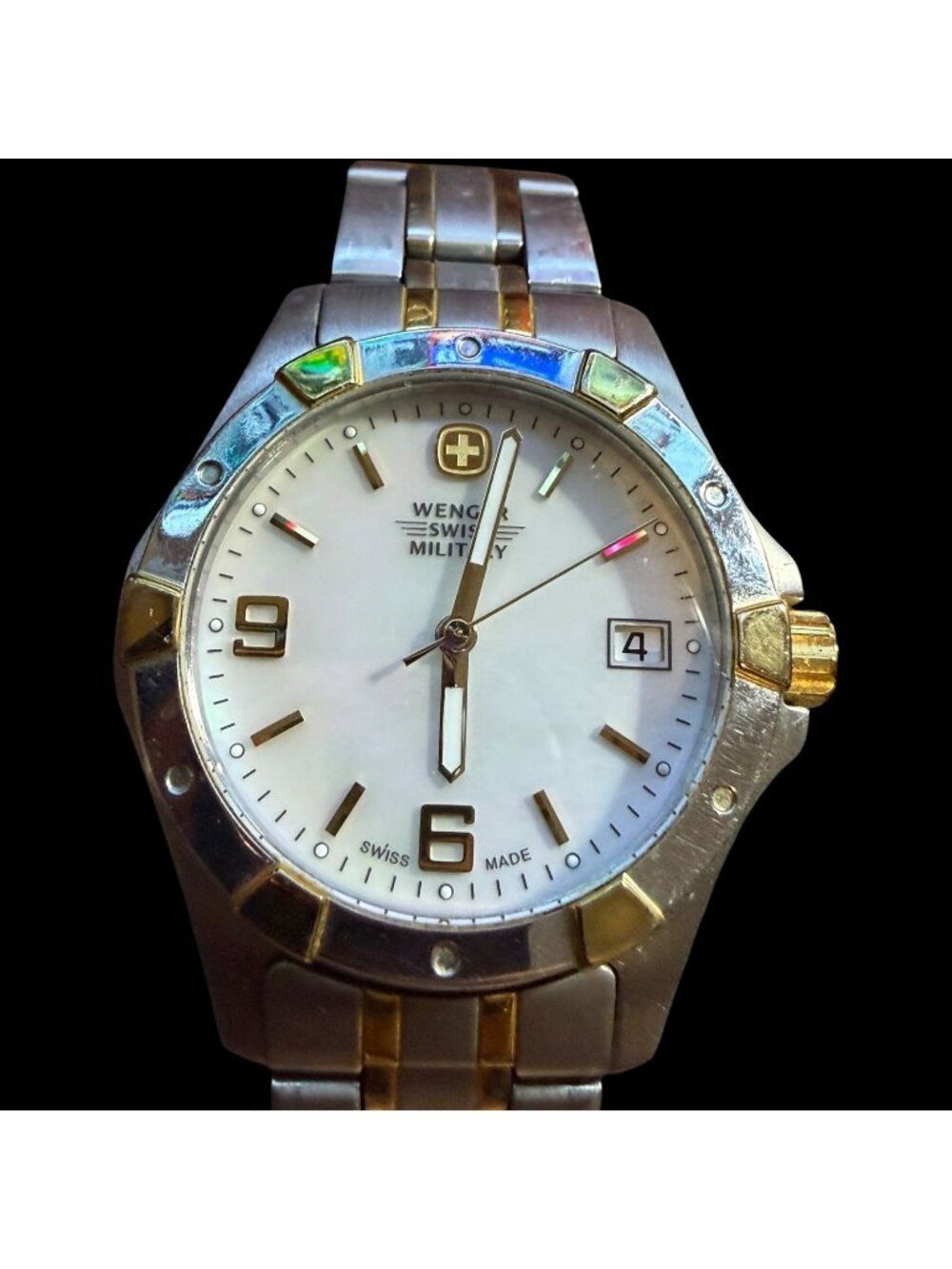 Wenger Swiss Military Mens Watch With Stainless Steel Bracelet & Date Display